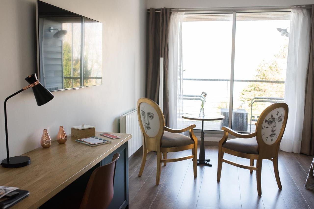 Domaine Du Grand Bec Bed & Breakfast Villerville Bagian luar foto