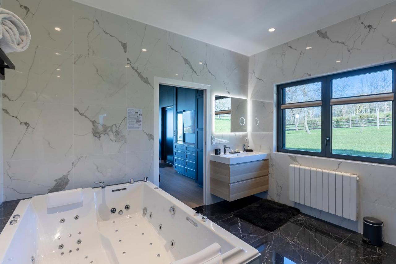Domaine Du Grand Bec Bed & Breakfast Villerville Bagian luar foto